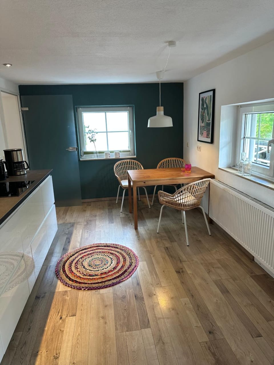 Kitchen or kitchenette, Photo of the whole room, Seating area, Dining area