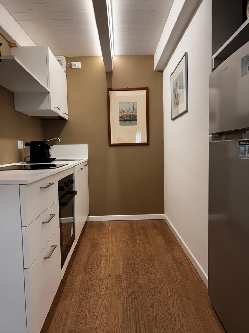 Kitchen or kitchenette, oven, stove
