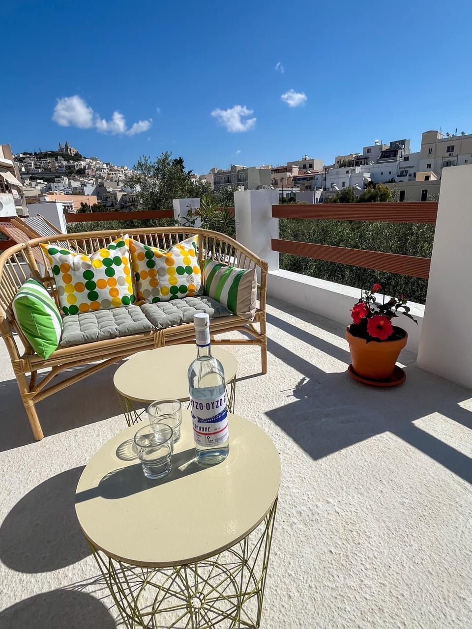 Balcony/Terrace, City view