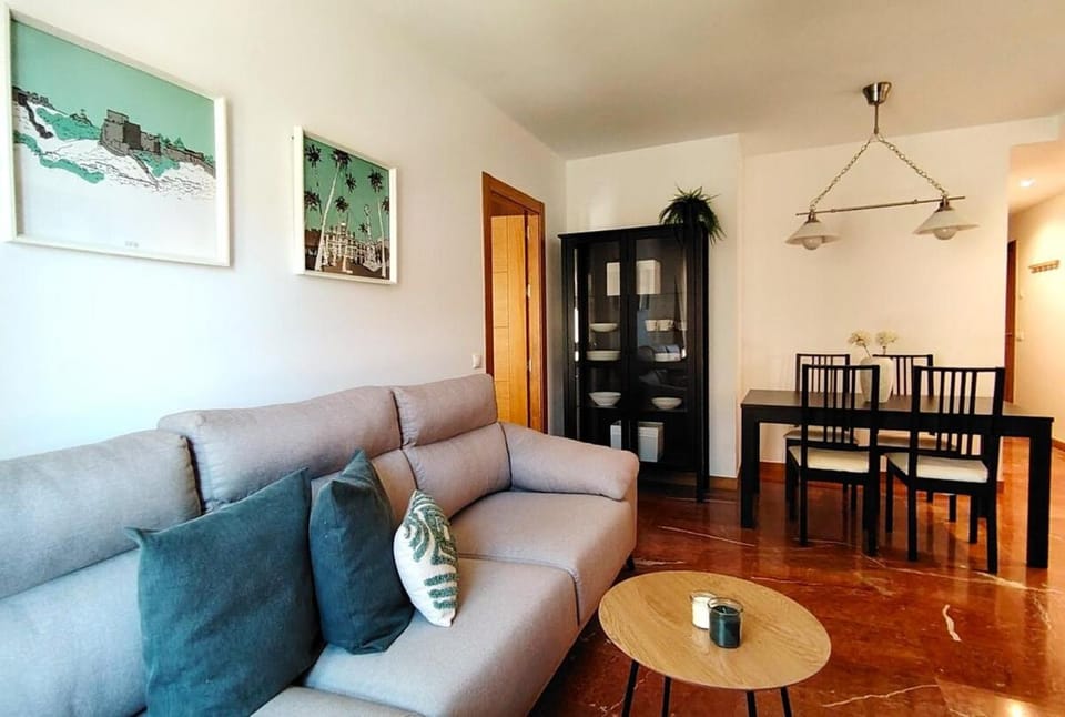 Paseo de Almería Suites en pleno centro de Almería, 2 Hab Apartment in Almería
