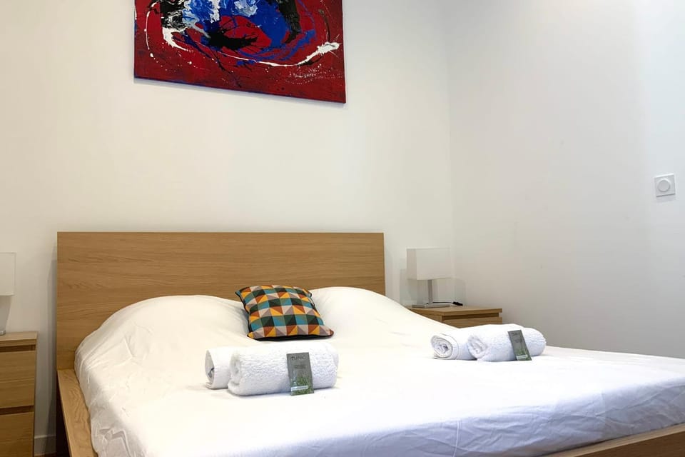 Stopover in the Ecusson - Heart of Montpellier near Comedy! House in Montpellier