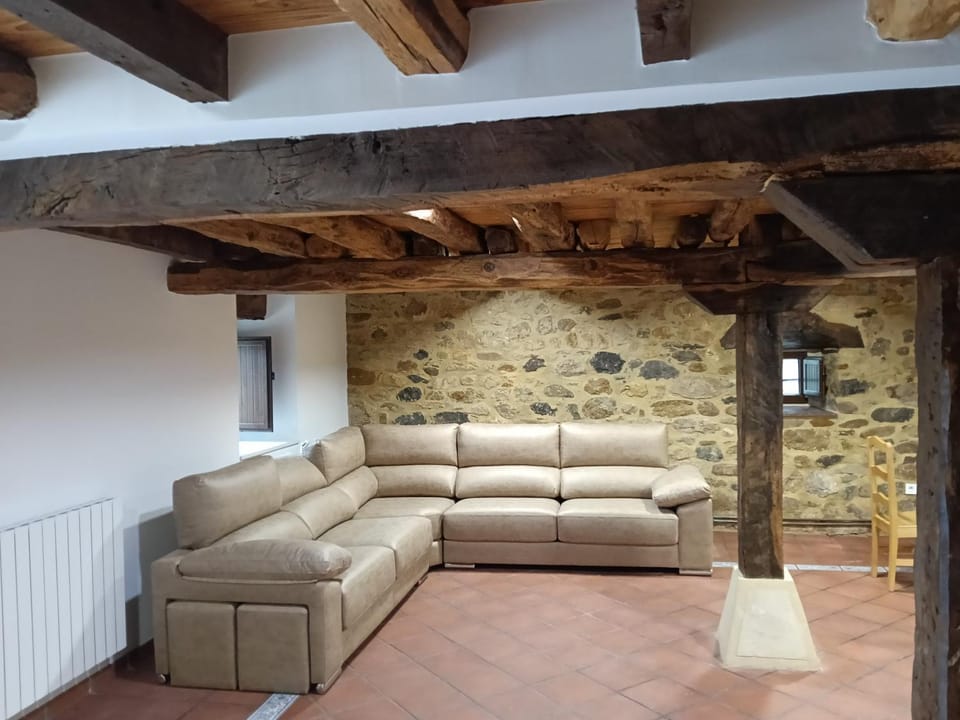 ALOJAMIENTO MONTE EDILLA Naturaleza, Confort y Recarga Eléctrica Apartment in Cantabria