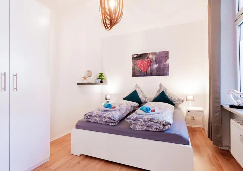 Bed, Bedroom, wardrobe