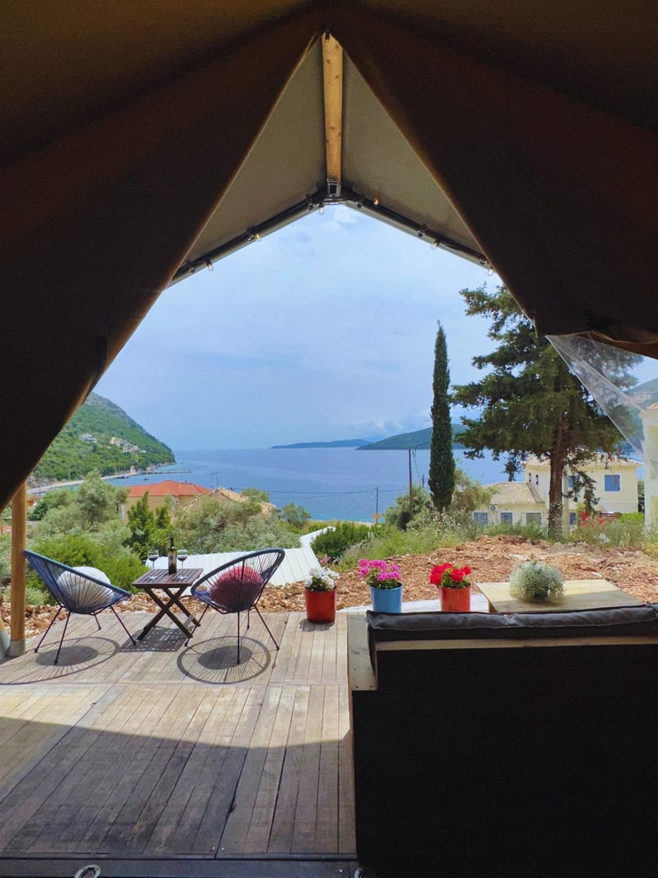 Patio, Day, Natural landscape, Mountain view, Sea view