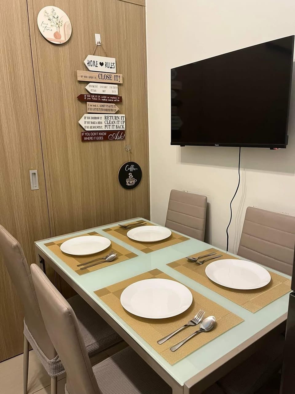 MOA staycation located in Shore1 and 2 Residences Pasay City Apartment hotel in Pasay
