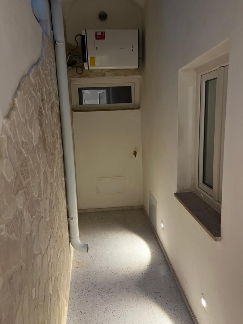 Property building, Balcony/Terrace