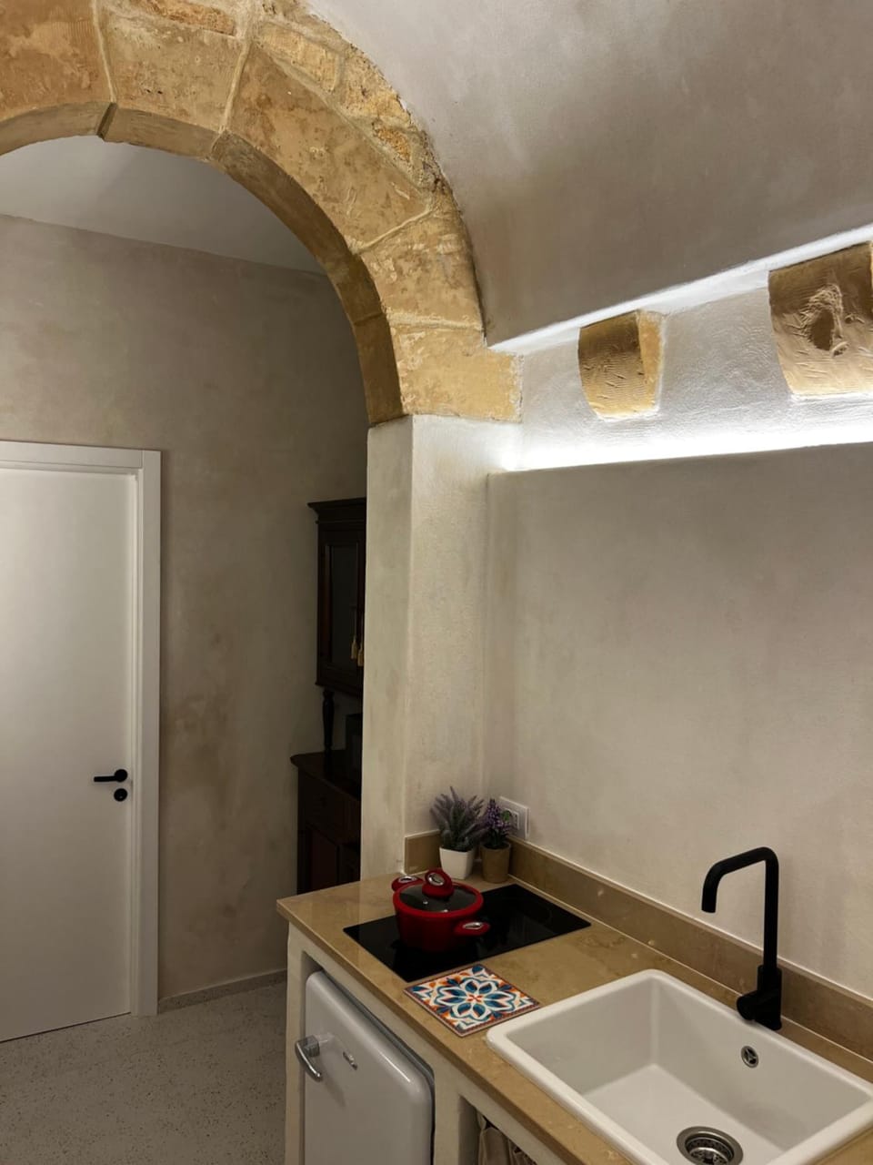 Kitchen or kitchenette