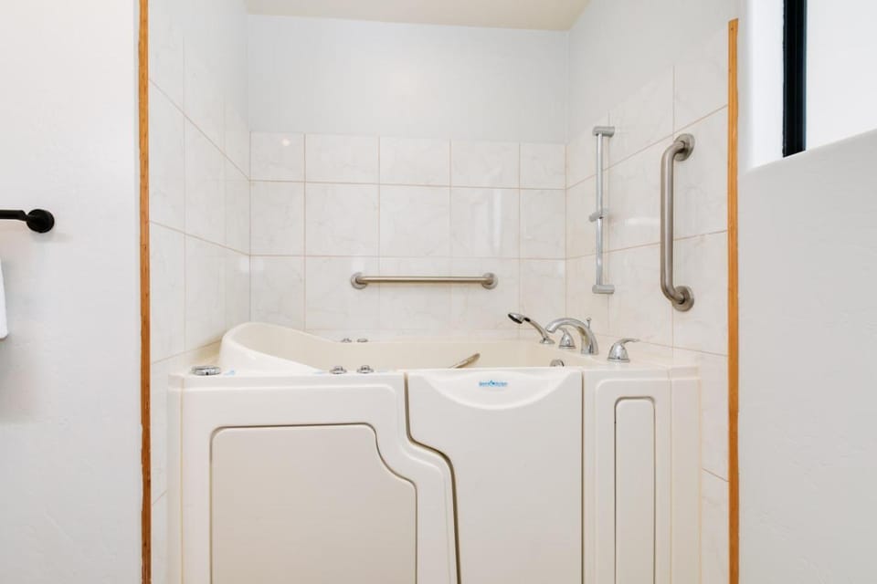 Bathroom, Bath