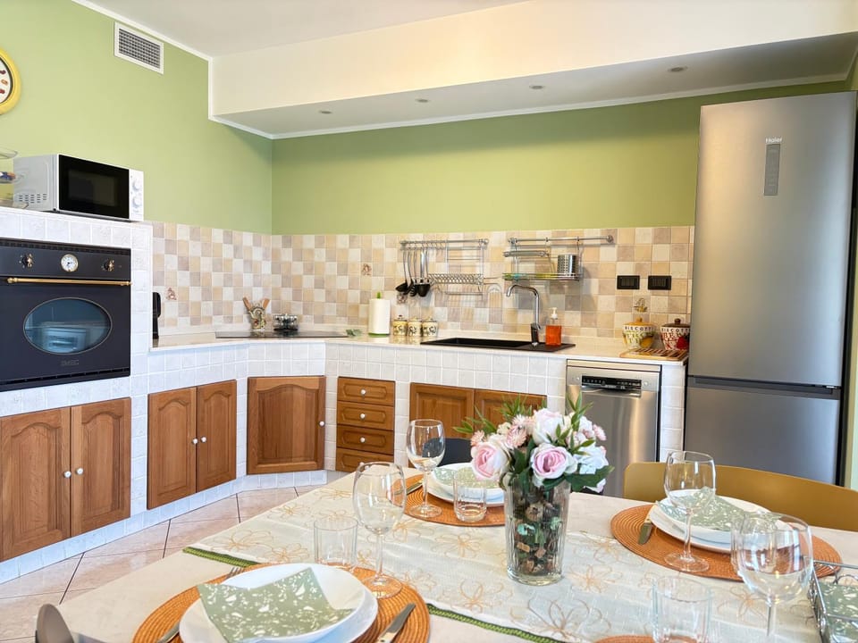 Dining area, dishwasher, oven, stove