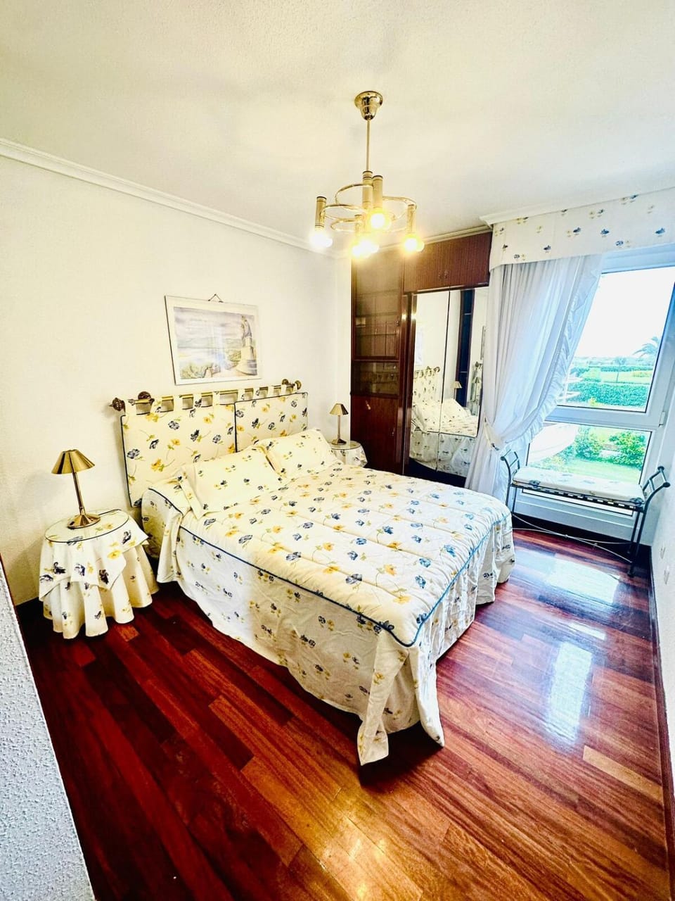 Berria Beach and Pool Apartment in Cantabria