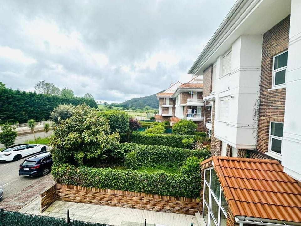 Berria Beach and Pool Apartment in Cantabria