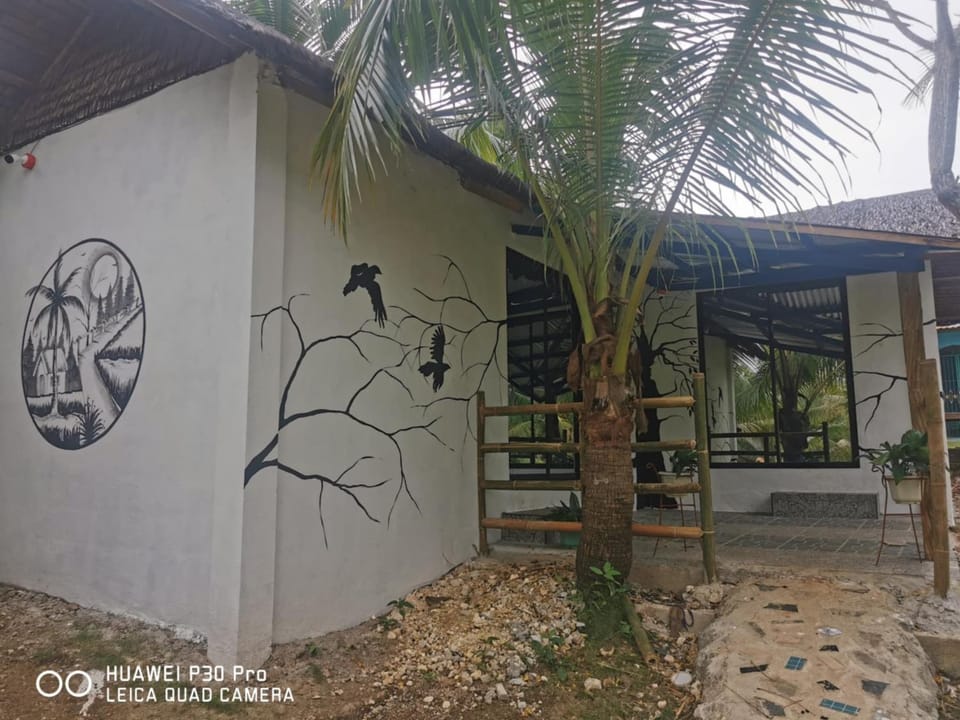 Jungle restobar bed House in Central Visayas