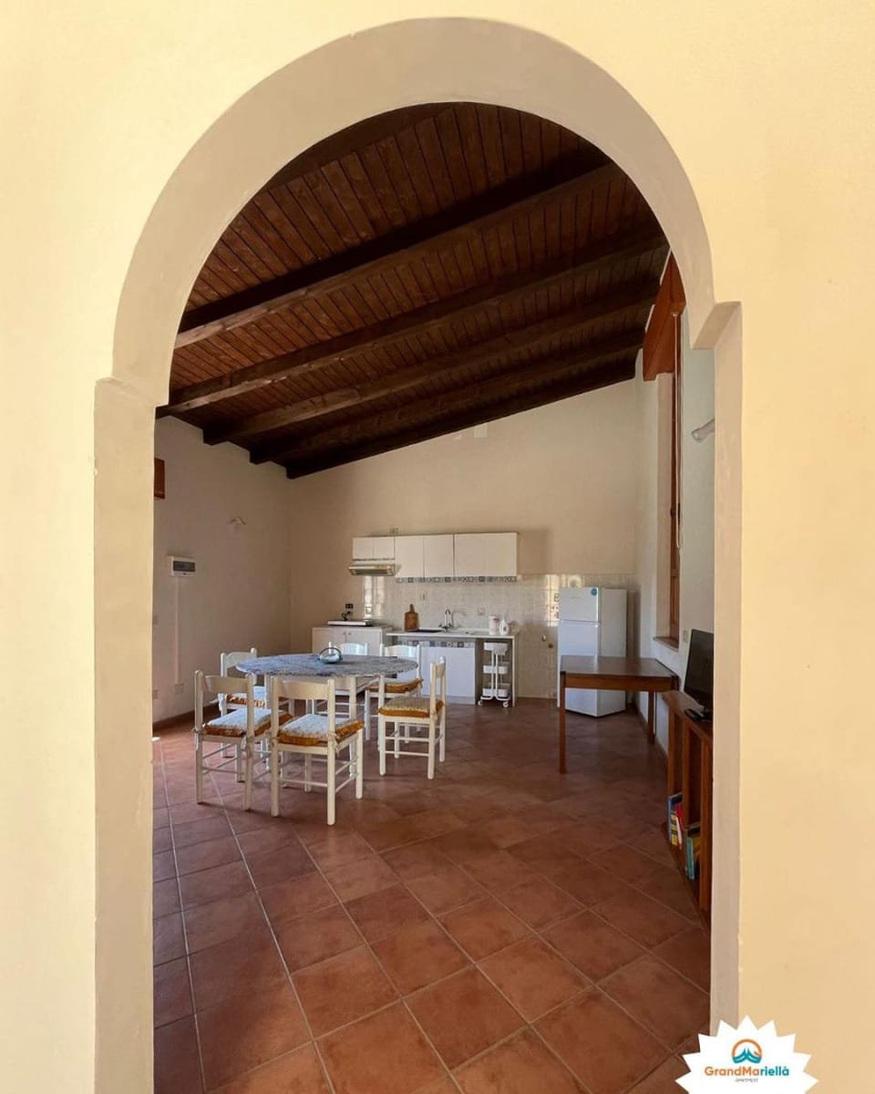 Kitchen or kitchenette, kitchen