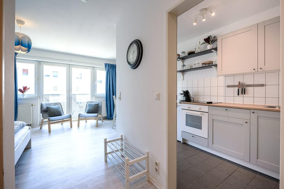Kitchen or kitchenette, Seating area, kitchen