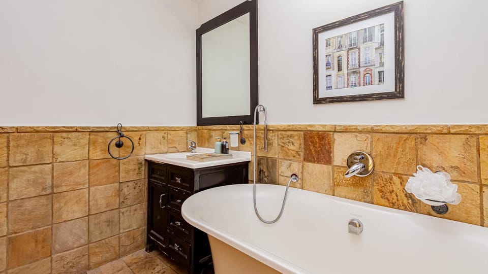Bathroom, Bath