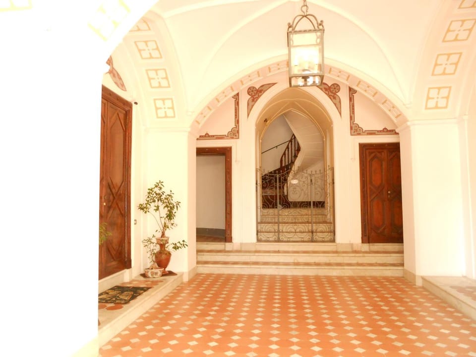Al Castello da Nancy - 15 min from Positano Apartment in Piano di Sorrento