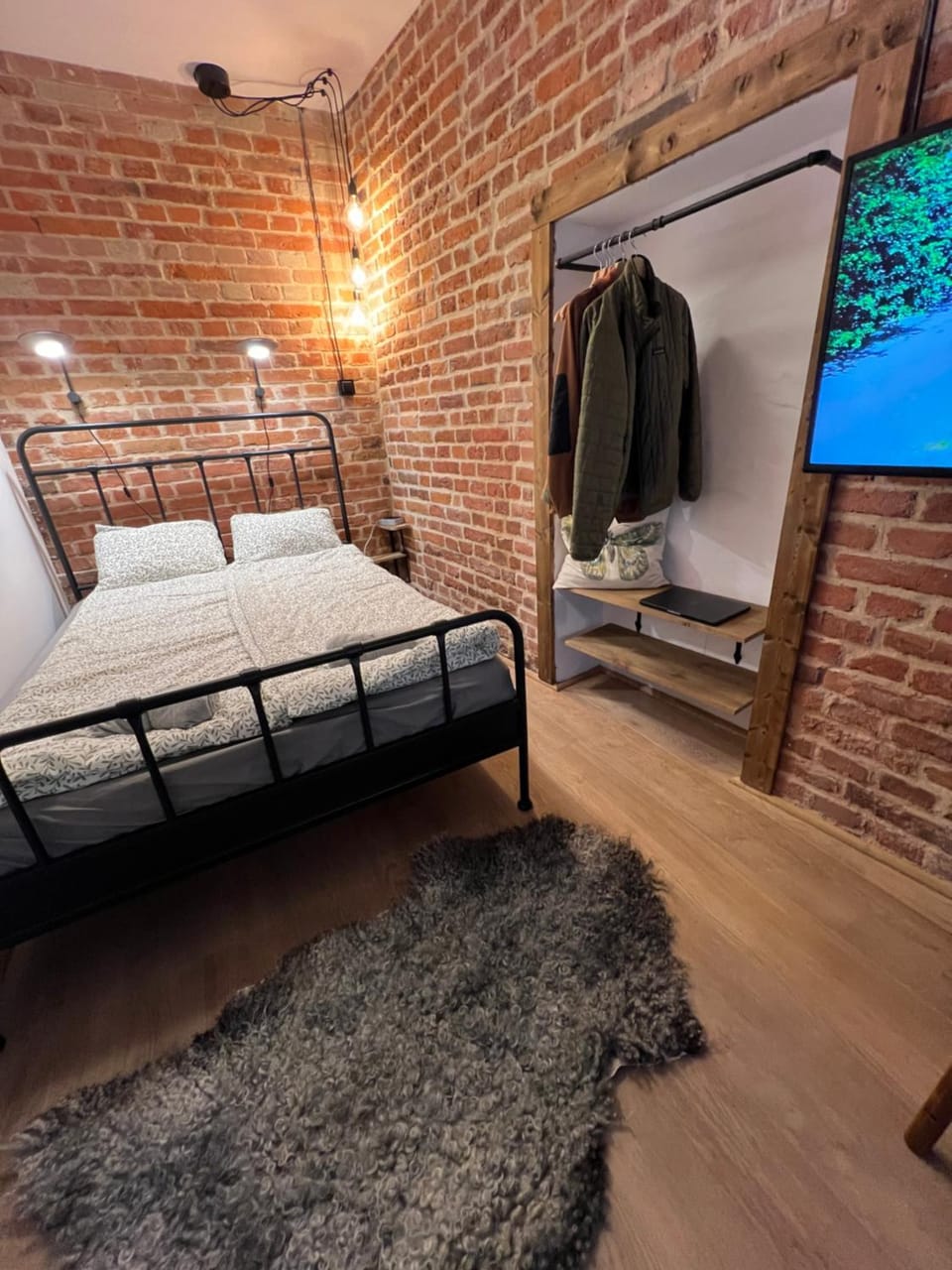 Bed, Photo of the whole room, Bedroom, wardrobe