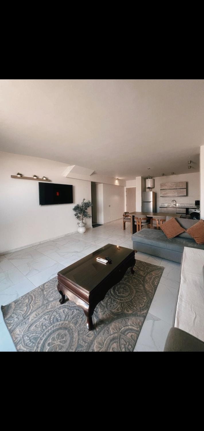 Communal lounge/ TV room, TV and multimedia, Seating area, Evening entertainment