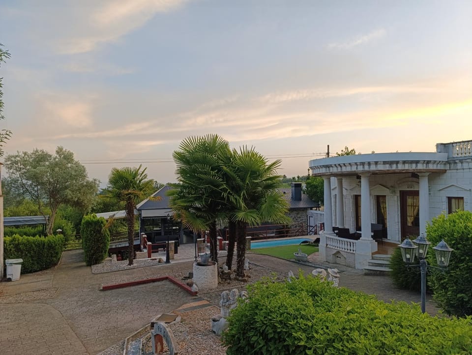 Finca el Filandón House in Castile and León