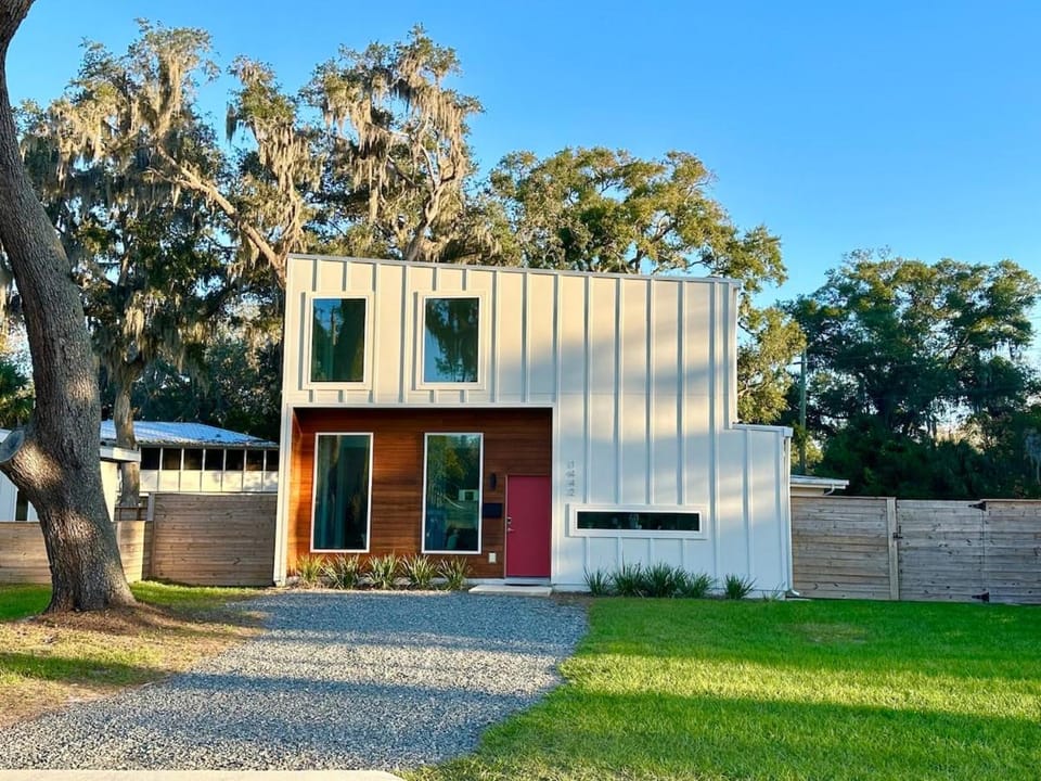 Property building, Garden, Garden view