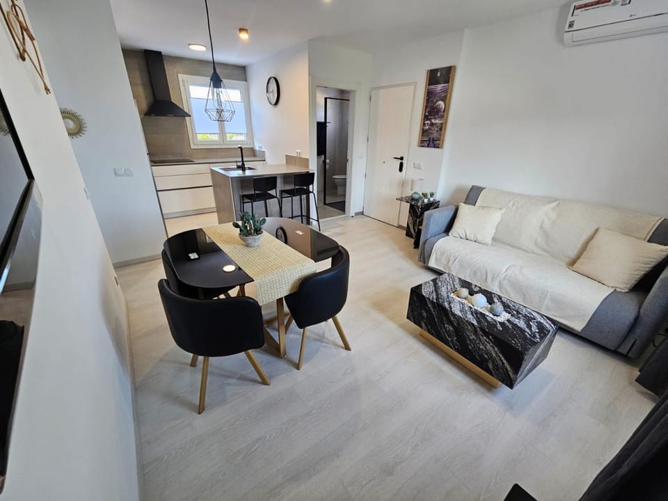 Apartamento Cala i Bosc en Mont-ras - Palafrugell - Costa Brava Apartment in Baix Empordà