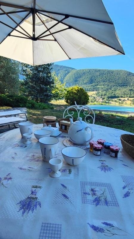 View (from property/room), Swimming pool, Breakfast
