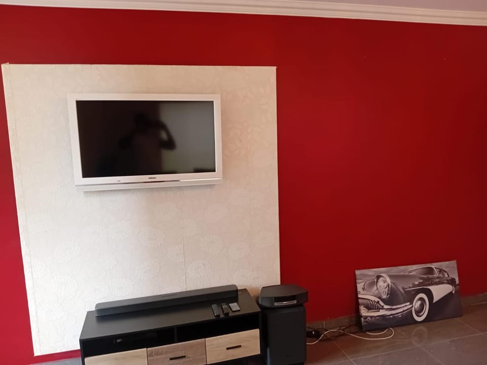 Communal lounge/ TV room, TV and multimedia, Evening entertainment