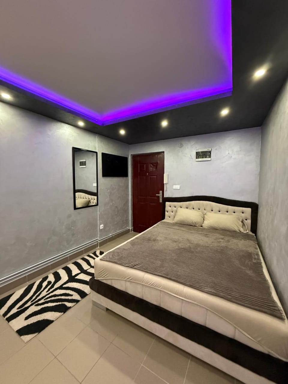 Element Apartman Obrenovac, Privatni Parking Apartment in Zlatibor District, Serbia