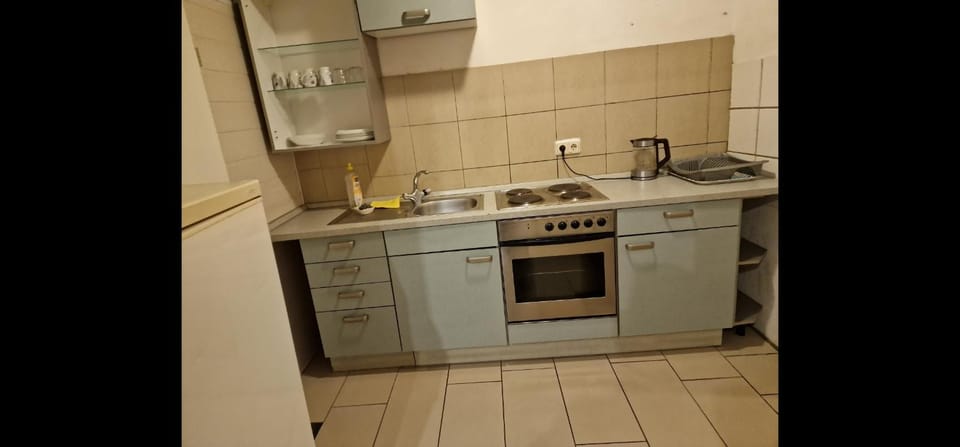 Doppelzimmer mit Küche 2GH Apartment in Krefeld