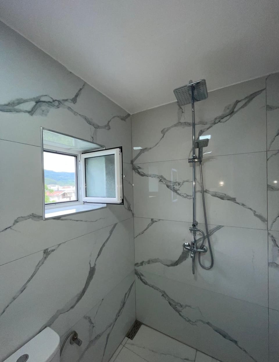 Villa Red Rose Bed and Breakfast in North Macedonia