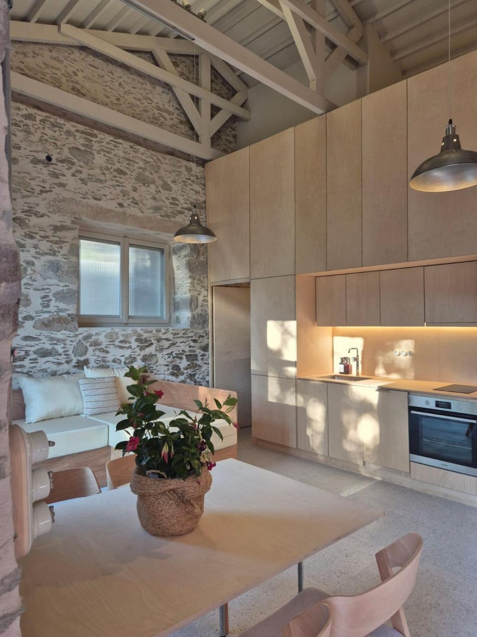 Kitchen or kitchenette, Living room, Dining area