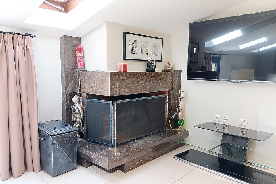 TV and multimedia, fireplace