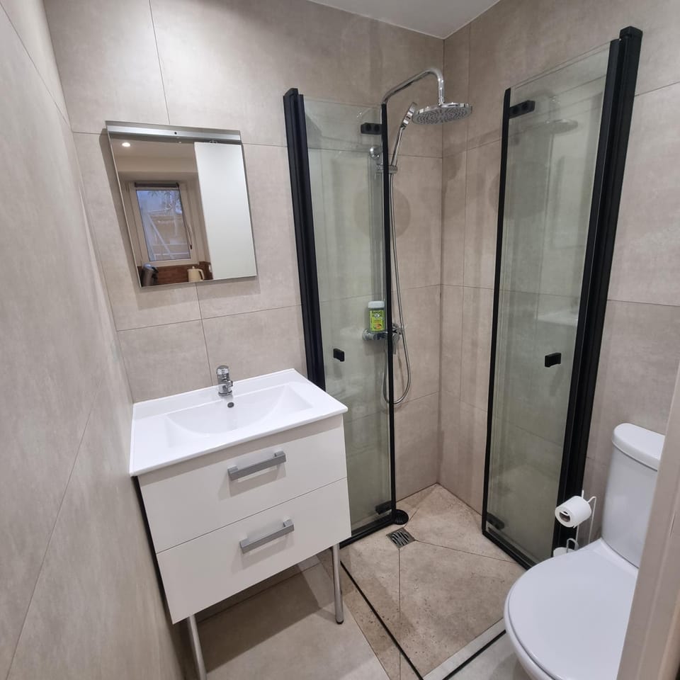Shower, Bathroom