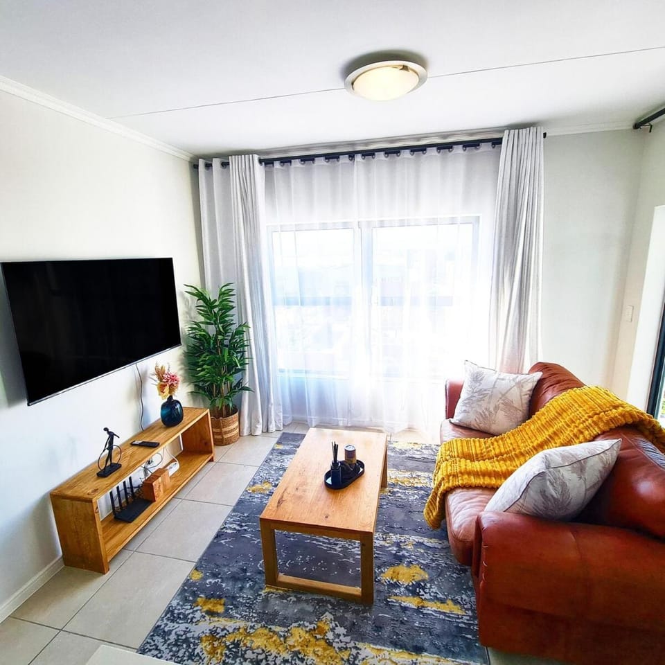 1e - Cozy Charm of Parklands Apartment in Cape Town