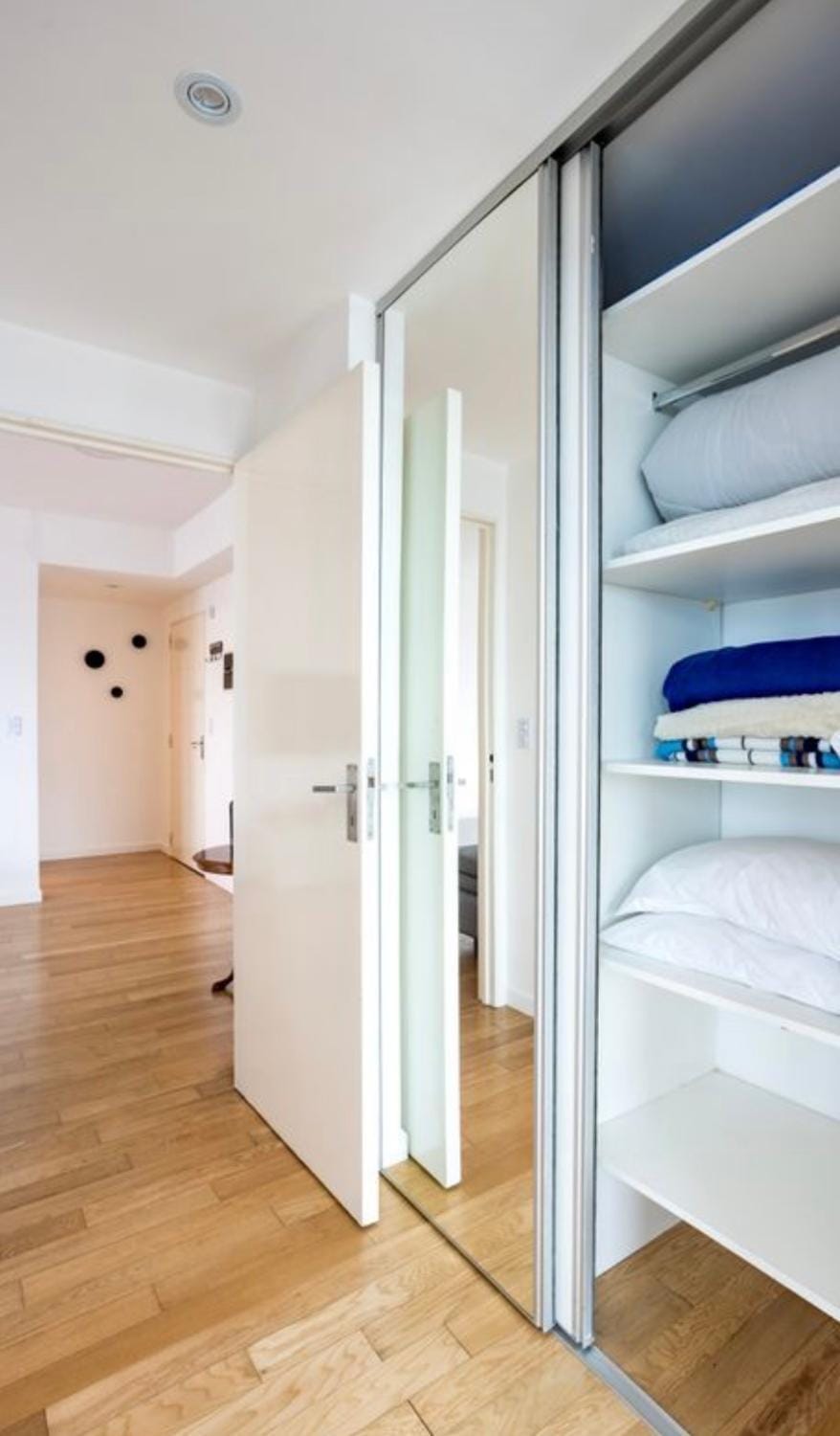 Exclusivo Apartamento en Torre Bellini Esmeralda con pileta, jacuzzi, gym y vista, Capac máxima 5 personas Apartment in Buenos Aires