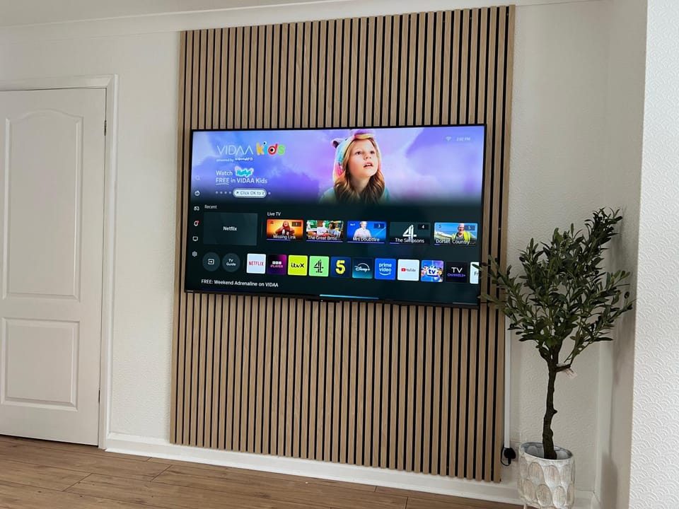 Communal lounge/ TV room, TV and multimedia