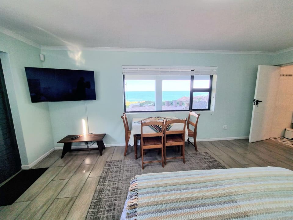 View (from property/room), Bedroom, Sea view