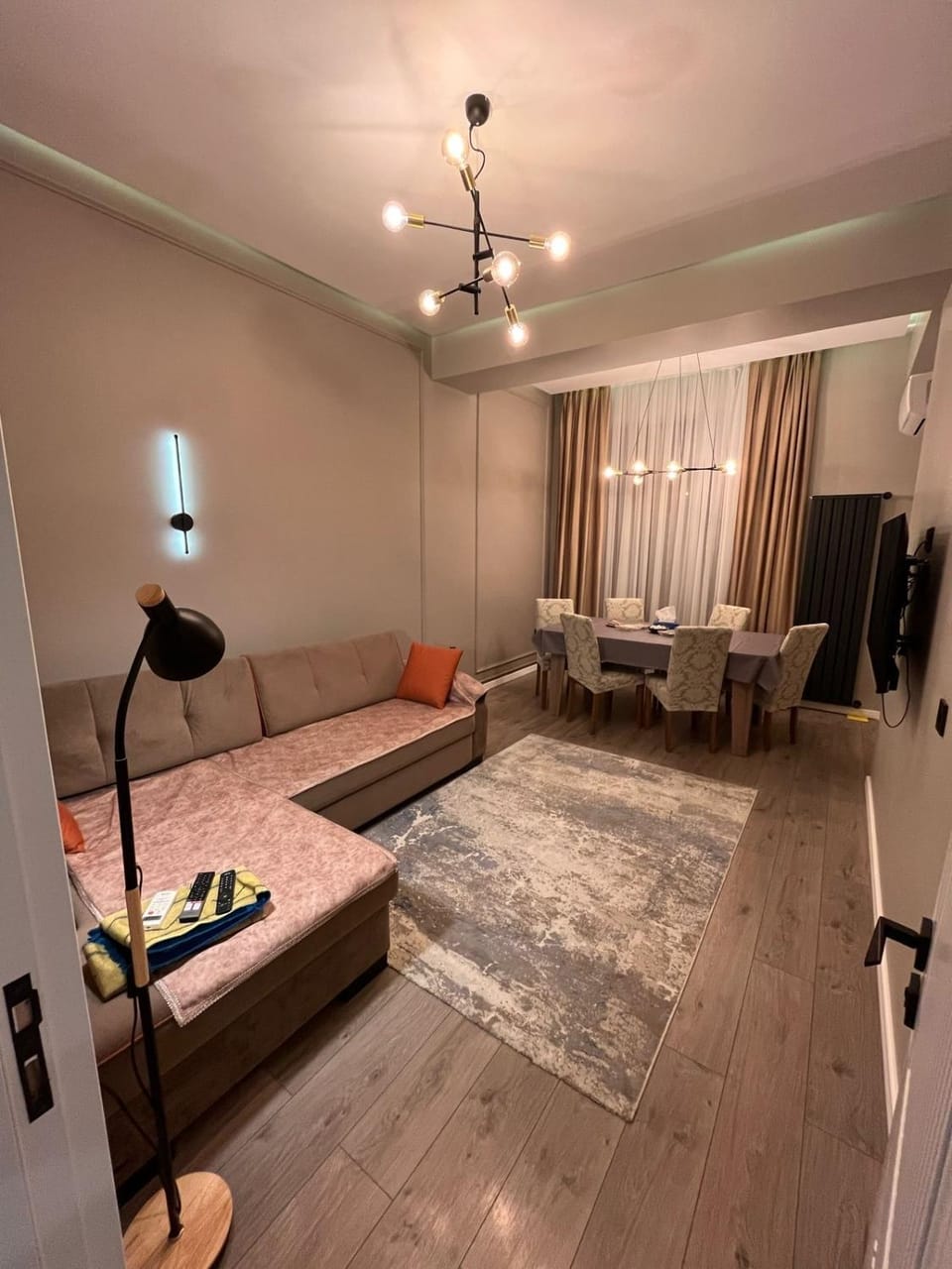 TV and multimedia, Living room, Seating area
