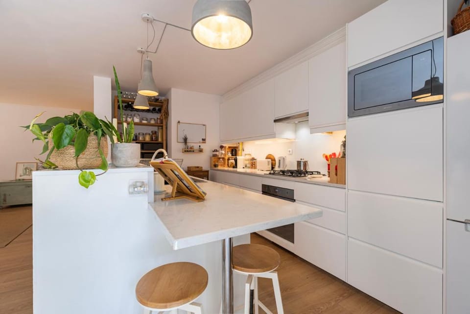Family Home Near the Beach Apartment in Estoril