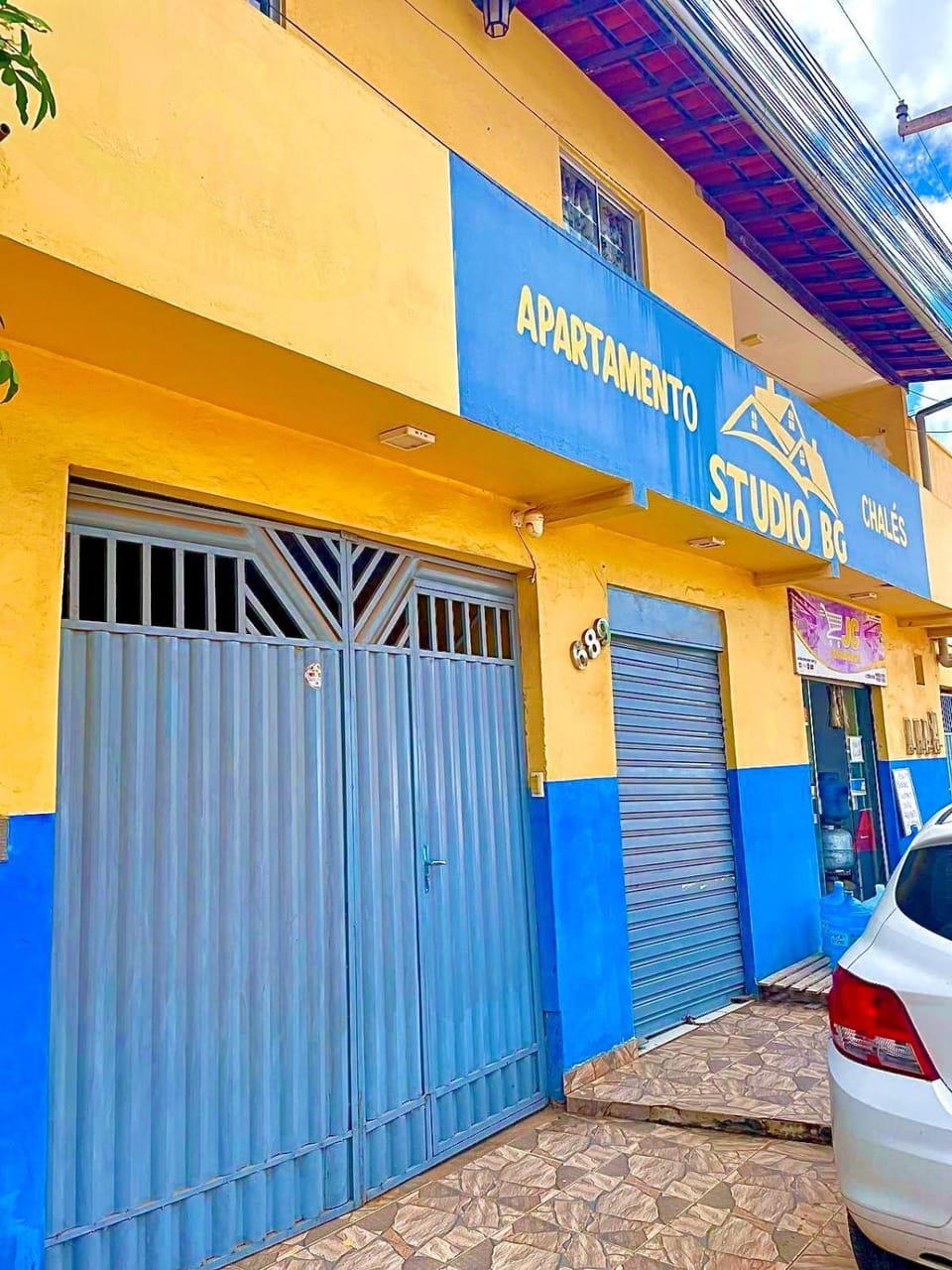 Property building, Facade/entrance