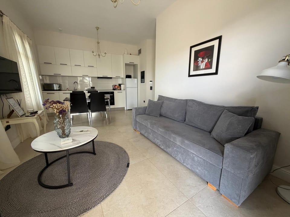 The Mulberry House Heritage by the Sea Apartment in Alexandroupoli