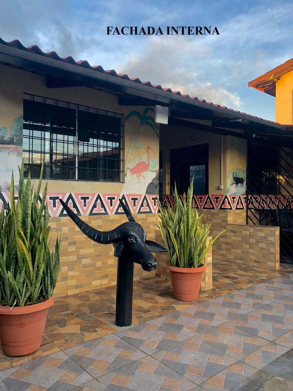 Facade/entrance