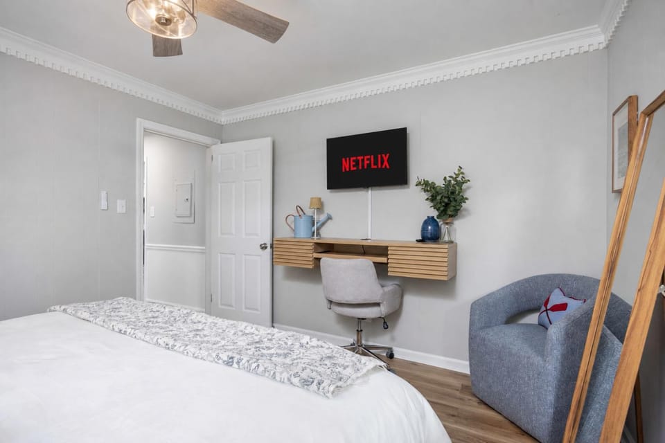 Bed, Bedroom