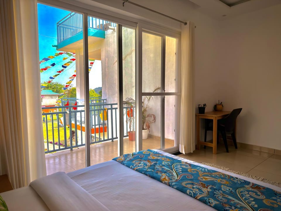 Social Monkey Hostel Bir Hostel in Punjab, India