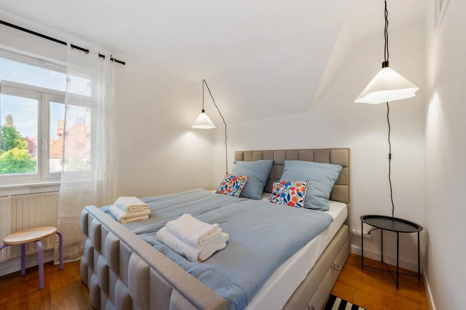 Bed, View (from property/room), Bedroom