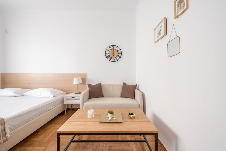 Ble Elia Estia Suite Apartment in Athens