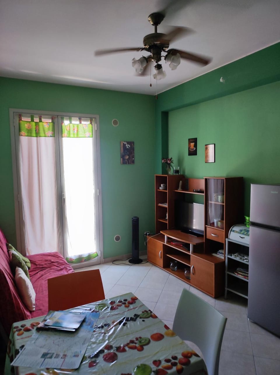Yellow House Apartment in Avola