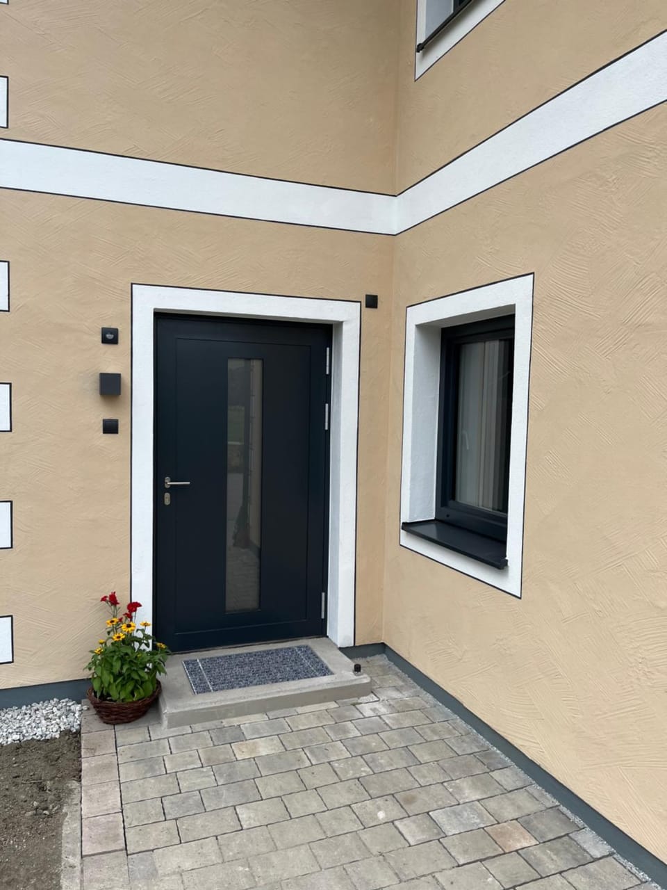 Property building, Facade/entrance