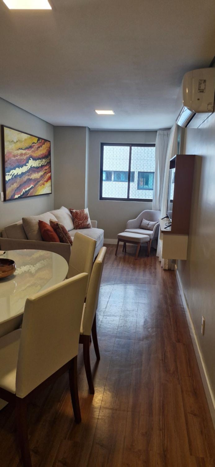 Apartamento em Boa Viagem - beira-mar 2 quartos - min 2 diarias Apartment in Recife