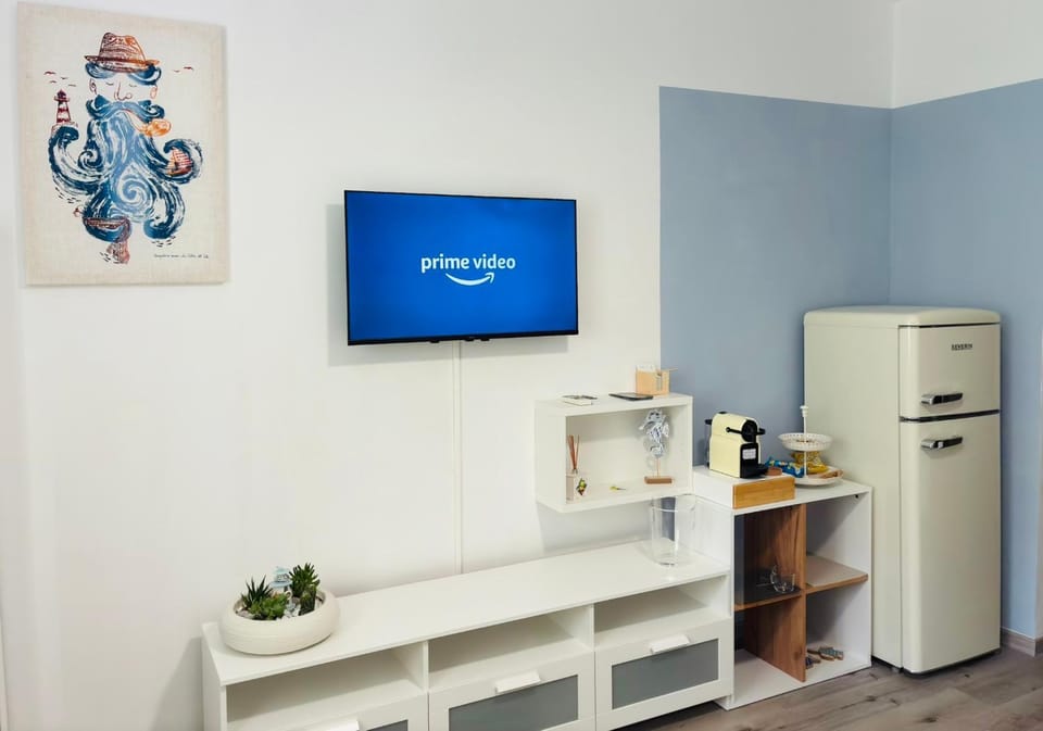 TV and multimedia, minibar